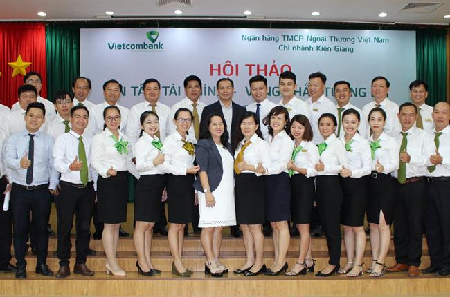 Vietcombank Kiên Giang tổ chức hội thảo “An tâm tài chính – Vững chắc tương lai”