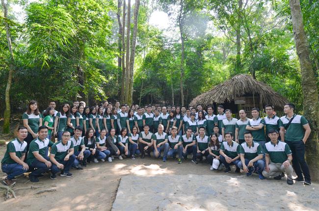 Đoàn Thanh niên Vietcombank Trụ sở chính tổ chức về nguồn và triển khai công tác An sinh xã hội tại tỉnh Tuyên Quang