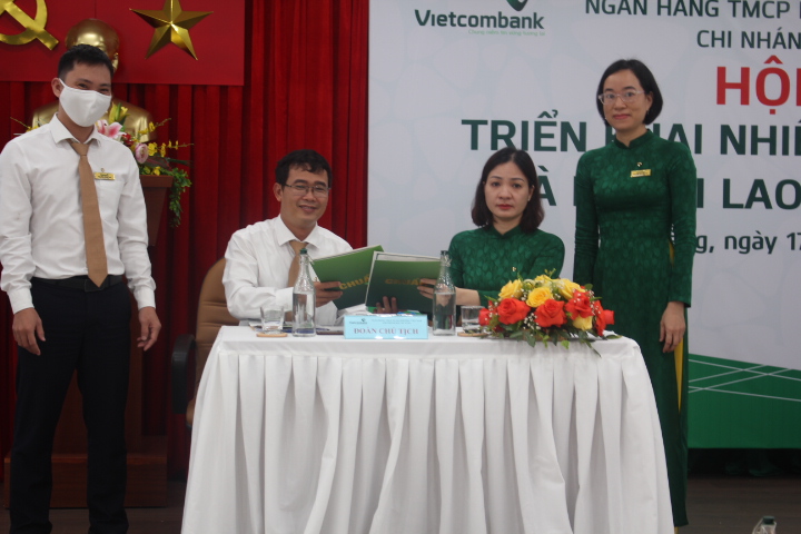 Vietcombank Bắc Đà Nẵng tổ chức Hội nghị triển khai nhiệm vụ kinh doanh và Người lao động năm 2022.