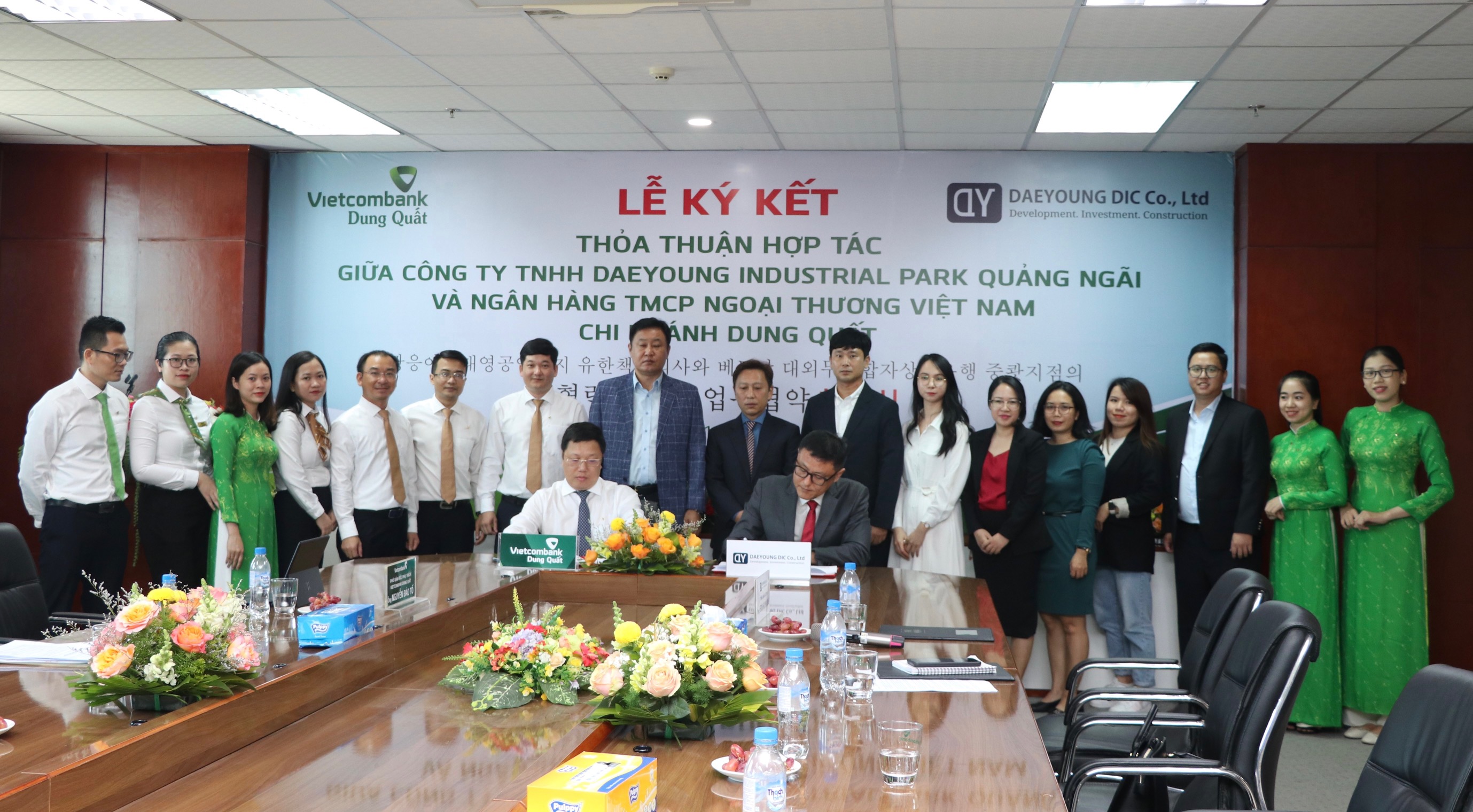 Vietcombank Dung Quất và DYIP Quảng Ngãi ký kết thỏa thuận hợp tác