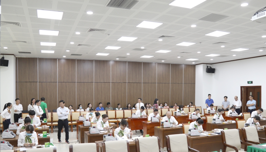 Vietcombank Lào Cai tổ chức hội thi cán bộ ngân quỹ giỏi năm 2022