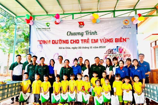 Vietcombank Bắc Gia Lai tổ chức chương trình “Dinh dưỡng cho trẻ em vùng biên’’