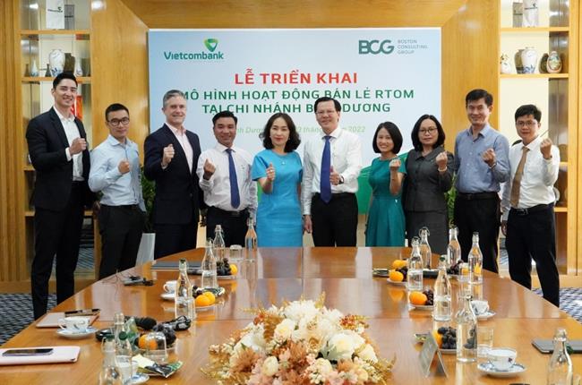 Vietcombank chính thức triển khai mô hình hoạt động bán lẻ RTOM tại Chi nhánh Bình Dương, Hùng Vương và Khánh Hòa