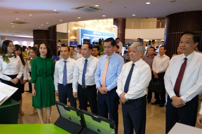 Vietcombank tham gia hội nghị “Các giải pháp đẩy mạnh thực hiện cuộc vận động “Người Việt Nam ưu tiên dùng hàng Việt Nam”