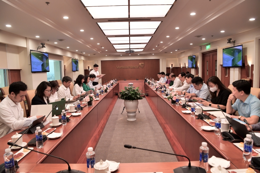 Đoàn công tác Ủy ban Khoa học, Công nghệ và Môi trường của Quốc hội làm việc với Vietcombank