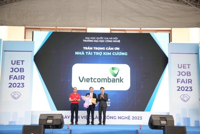 Vietcombank đồng hành cùng ngày hội việc làm công nghệ 2023 của Trường Đại học Công nghệ thuộc Đại học Quốc gia Hà Nội