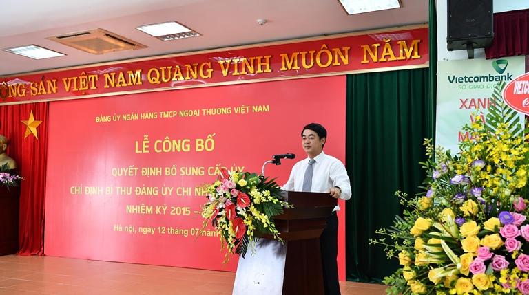 Lễ công bố quyết định bổ sung cấp ủy, chỉ định bí thư đảng ủy Vietcombank sở giao dịch và thành lập đảng bộ Vietcombank ba đình