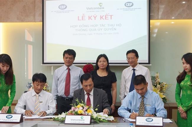 Vietcombank Sóng Thần ký kết hợp đồng hợp tác thu hộ với quỹ trợ vốn cho người lao động nghèo tự tạo việc làm (CEP)