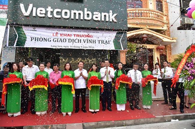 Vietcombank Lạng Sơn khai trương phòng giao dịch vĩnh trại