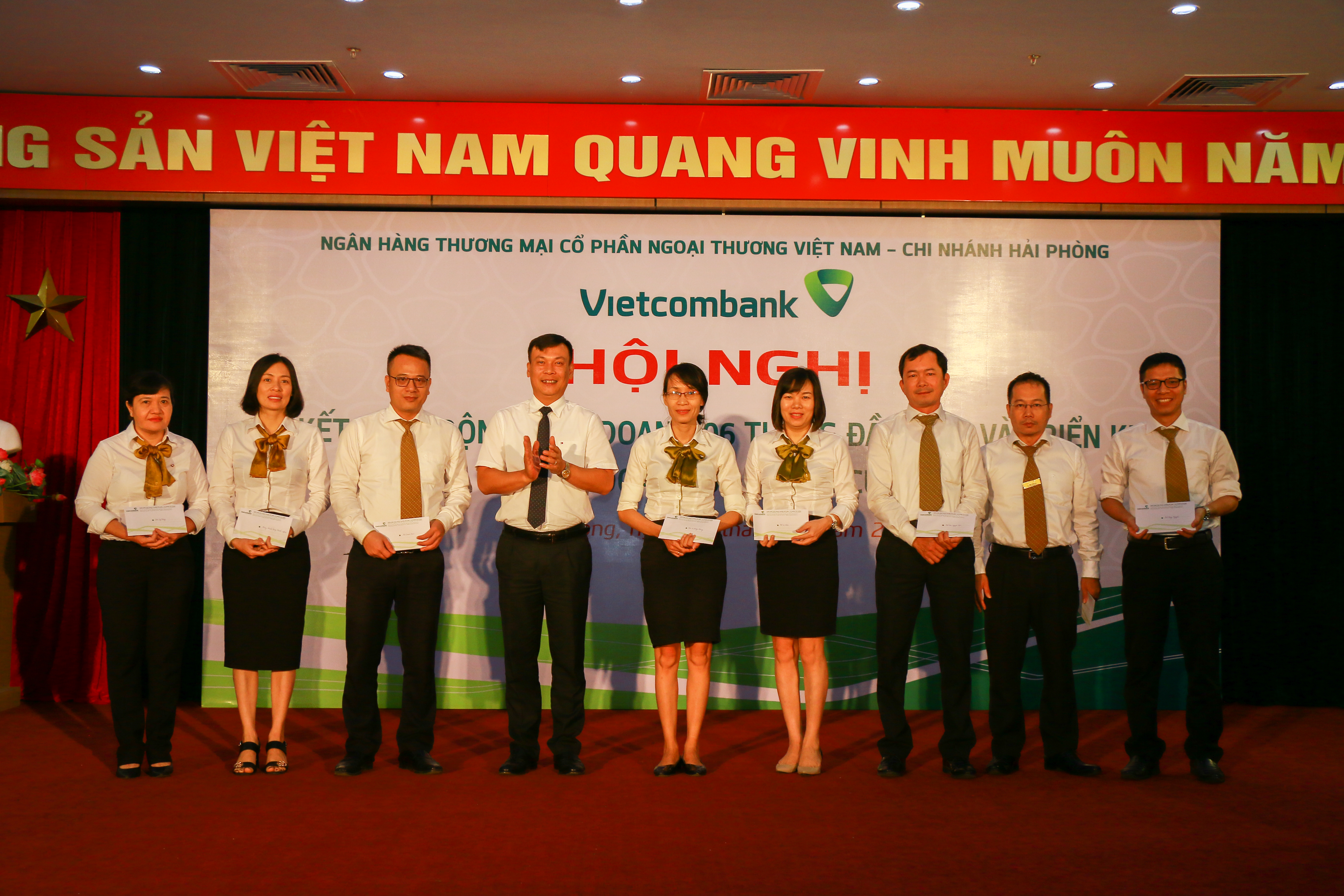 Vietcombank Hải Phòng tổ chức Hội nghị sơ kết hoạt động kinh doanh 6 tháng đầu năm