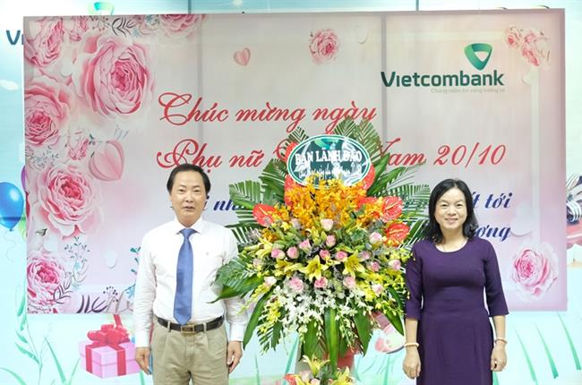 Vietcombank Vĩnh Phúc tổ chức kỷ niệm Ngày phụ nữ Việt Nam