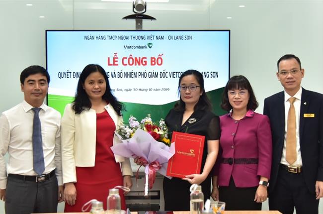 Lễ công bố quyết định tuyển dụng và bổ nhiệm Phó Giám đốc Vietcombank Lạng Sơn