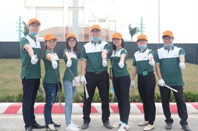 Đoàn Thanh niên Vietcombank Vĩnh Phúc tham gia Ngày Môi trường xanh 2019