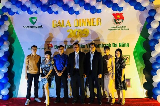 Tưng bừng Gala dinner Đoàn thanh niên Vietcombank Đà Nẵng
