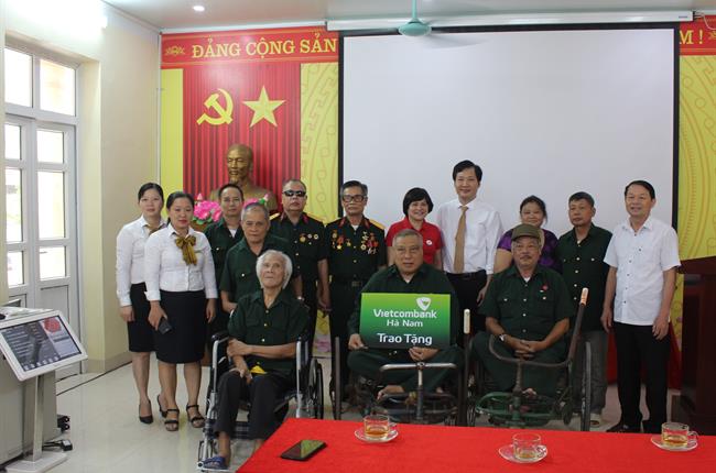 Vietcombank Hà Nam với các hoạt động đền ơn đáp nghĩa dịp kỷ niệm 72 năm Ngày thương binh liệt sĩ (27/7/1947 - 27/7/2019)