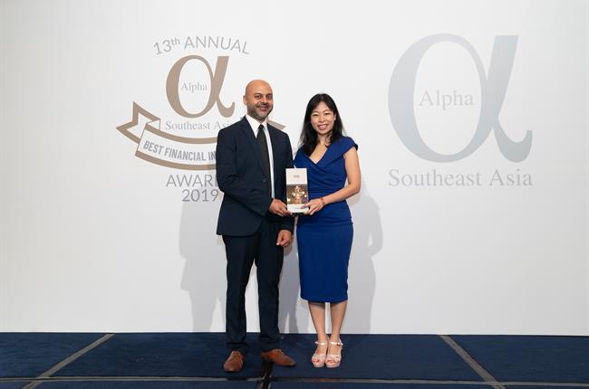 Vietcombank nhận giải thưởng “Ngân hàng tốt nhất Việt Nam” do Tạp chí Alpha SEA trao tặng