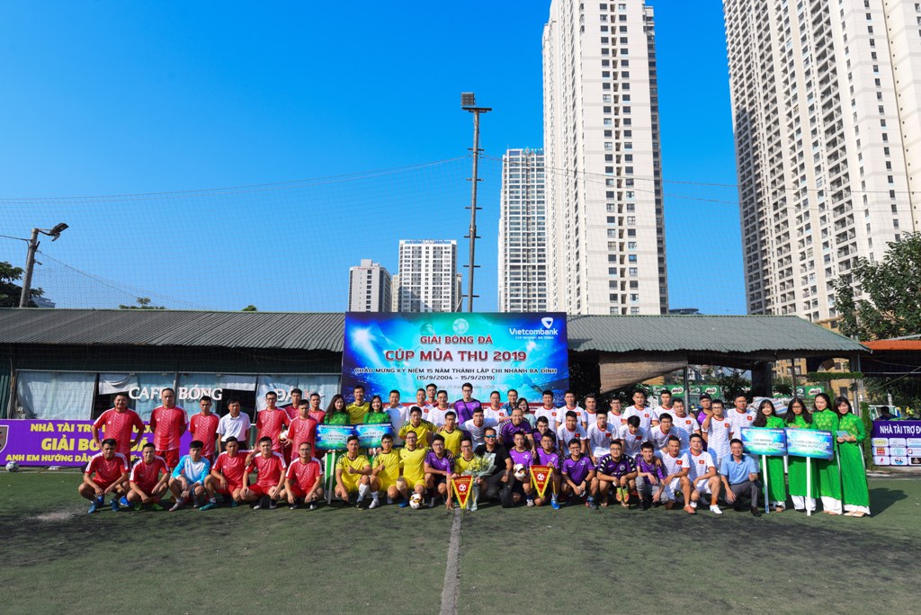 Vietcombank Ba Đình tổ chức giải bóng đá Cúp mùa thu 2019