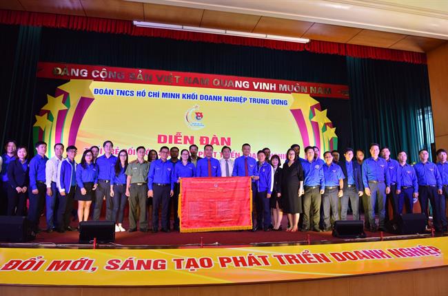 Đoàn Thanh niên Vietcombank được vinh danh tại ngày hội “Đổi mới sáng tạo Khối Doanh nghiệp Trung ương”