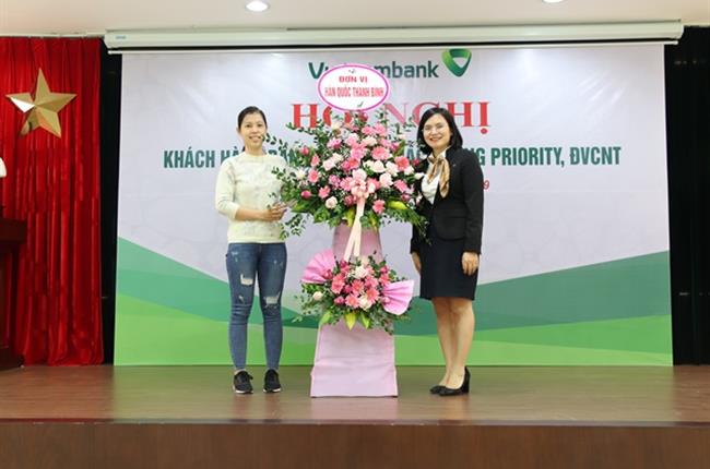 Vietcombank Chí Linh tổ chức “Hội nghị khách hàng Priority và Đơn vị chấp nhận thẻ”