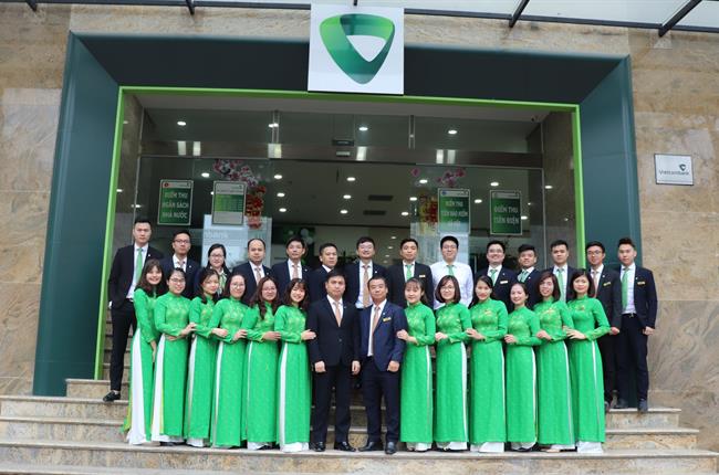 Vietcombank Tuyên Quang tổ chức Hội nghị tổng kết hoạt động kinh doanh năm 2019, triển khai nhiệm vụ kinh doanh năm 2020 và biểu dương Lao động giỏi, Lao động sáng tạo năm 2019