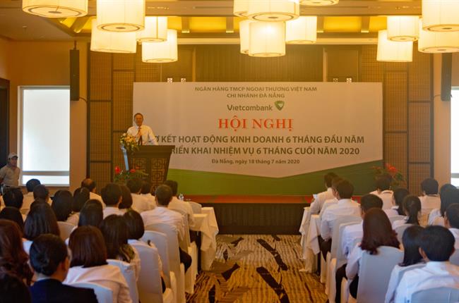 Vietcombank Đà Nẵng đã tổ chức thành công Hội nghị sơ kết hoạt động kinh doanh 6 tháng đầu năm và triển khai nhiệm vụ 6 tháng cuối năm 2020