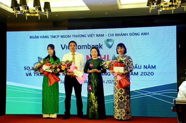 Vietcombank Đông Anh tổ chức thành công Hội nghị sơ kết hoạt động kinh doanh 6 tháng đầu năm và triển khai nhiệm vụ 6 tháng cuối năm 2020