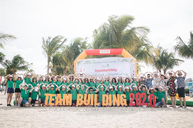 Vietcombank Lạng Sơn tổ chức chương trình team building với chủ đề “Kết nối sức mạnh - kết nối thành công”
