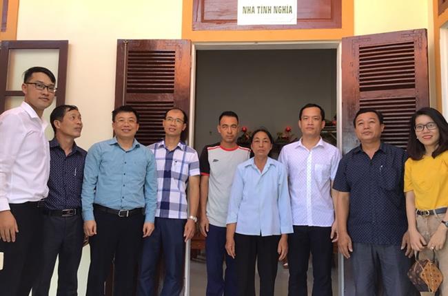 Vietcombank Vinh trao tặng nhà tình nghĩa cho hộ gia đình khó khăn tại huyện Quỳnh Lưu, Nghệ An 
