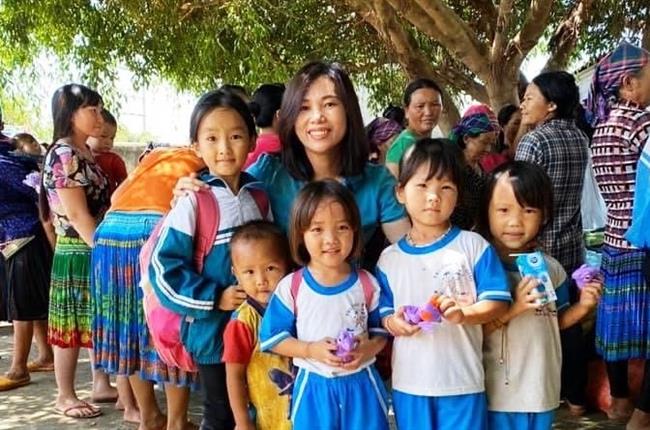Vietcombank Sài Thành- Tân Sài Gòn- Đắc Lắk: Trao  yêu thương đến với những mảnh đời khốn khó