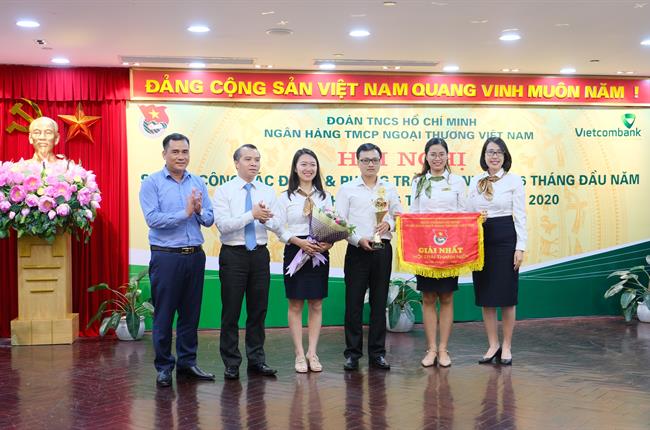 Đoàn thanh niên Vietcombank tổ chức hội nghi sơ kết công tác Đoàn và phong trào thanh niên 6 tháng  đầu năm và triển khai nhiệm vụ 6 tháng cuối năm