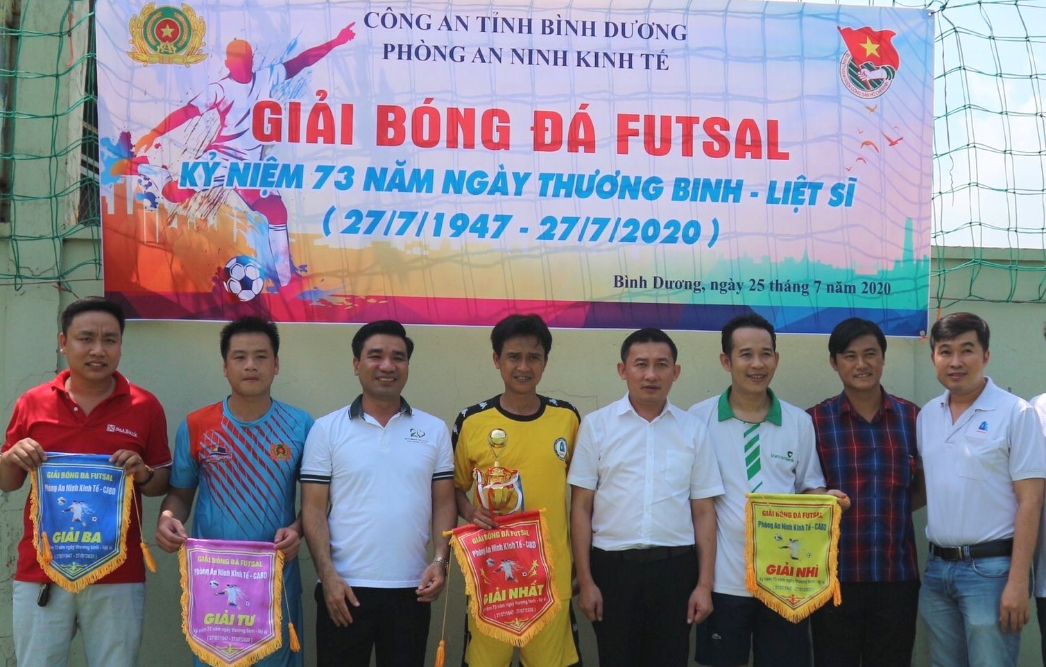 Đoàn cơ sở Vietcombank Bình Dương tham gia giao lưu thể thao 