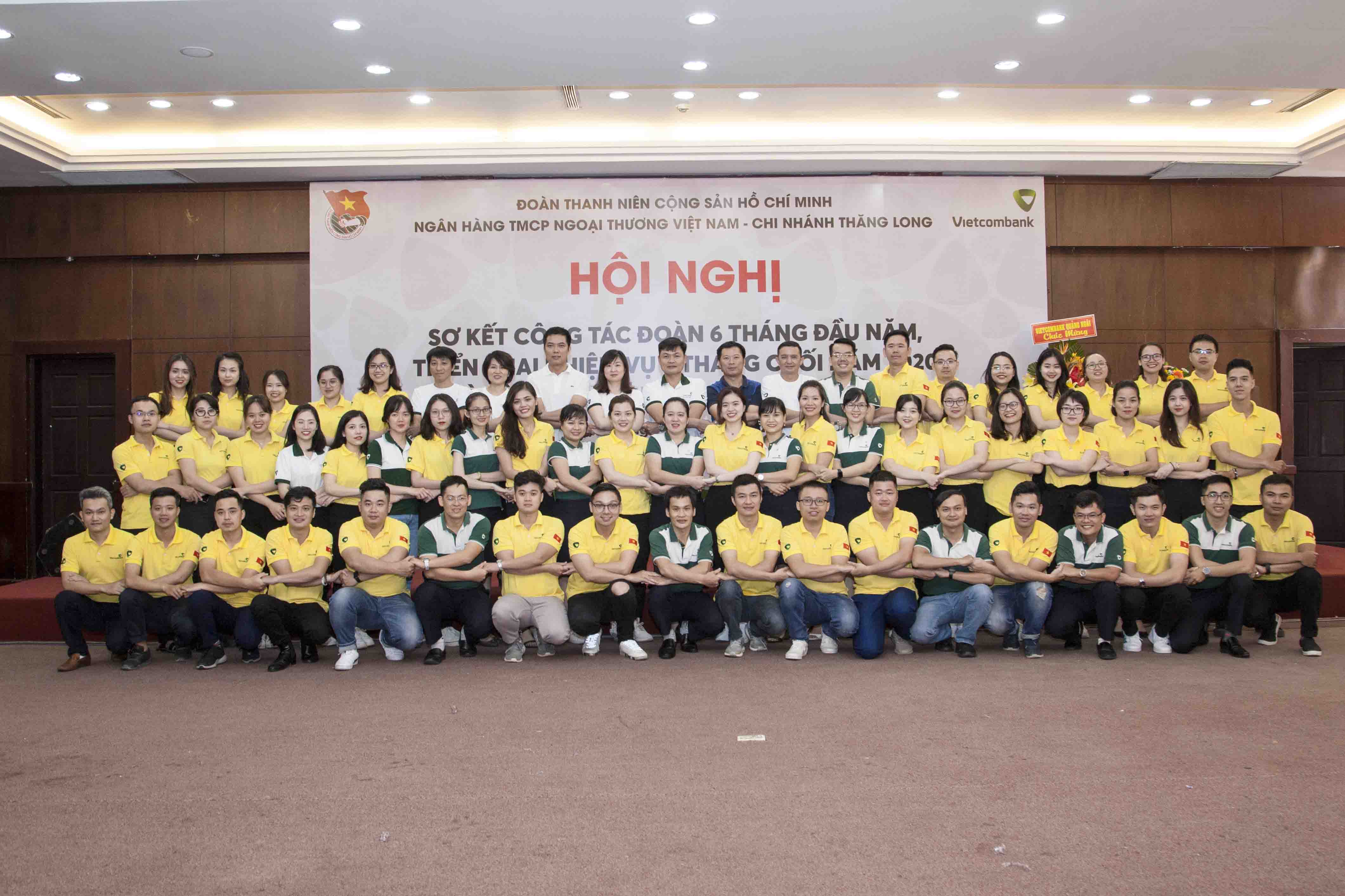 Đoàn cơ sở Vietcombank Thăng Long tổ chức Hội nghị sơ kết, triển khai nhiệm vụ cuối  năm và tập huấn kĩ năng công tác Đoàn