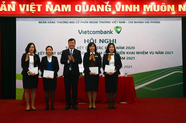 Vietcombank Hải Phòng tổ chức hội nghị tổng kết hoạt động năm 2020 và triển khai nhiệm vụ năm 2021