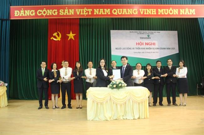Vietcombank Quảng Ngãi tổ chức Hội nghị triển khai nhiệm vụ kinh doanh và Hội nghị người lao động năm 2021