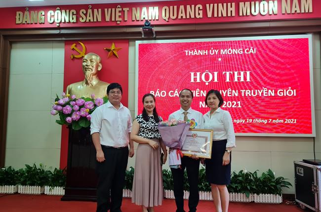 Vietcombank Móng Cái đạt giải Ba tại hội thi báo cáo viên tuyên truyền giỏi năm 2021