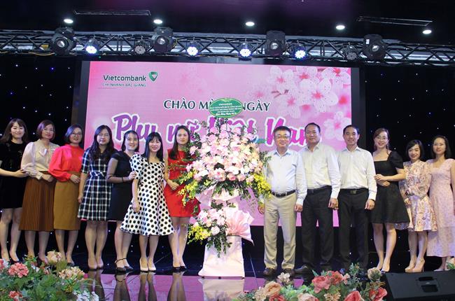 Vietcombank Bắc Giang tổ chức chương trình chào mừng ngày phụ nữ Việt Nam 20/10