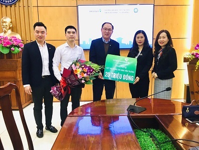Vietcombank Sóc Sơn trao học bổng cho sinh viên Khoa Tài chính ngân hàng – Trường Đại học Thương mại
