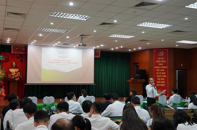 Vietcombank Cà Mau tổ chức Hội nghị người lao động năm 2021