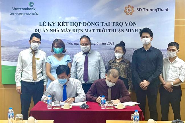 Lễ ký kết hợp đồng tài trợ dự án giữa Vietcombank Hoàn Kiếm và Công ty cổ phần SD Trường Thành