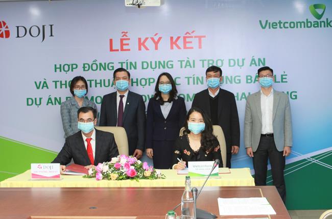 Vietcombank ký kết hợp đồng tín dụng và thỏa thuận hợp tác tài trợ tín dụng bán lẻ với tập đoàn Doji