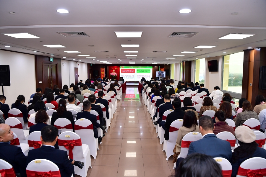 Đảng ủy Vietcombank tổ chức Hội nghị nghiên cứu, học tập, quán triệt, tuyên truyền Nghị quyết Hội nghị lần thứ 6 Ban Chấp hành Trung ương Đảng khóa XIII