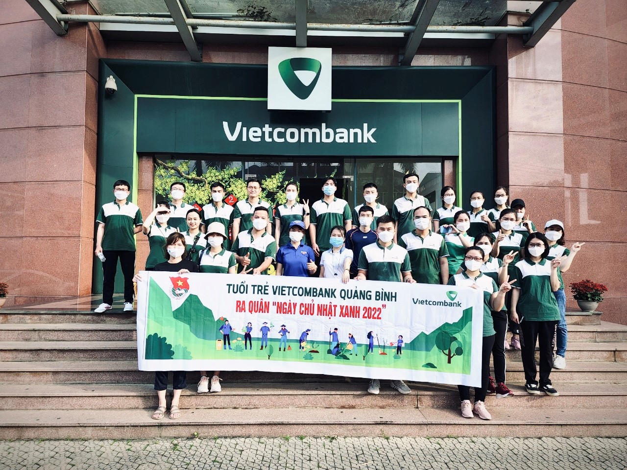 Đoàn cơ sở Vietcombank Quảng Bình tổ chức “Ngày Chủ nhật xanh 2022’’ và cuộc thi chạy vì cộng đồng