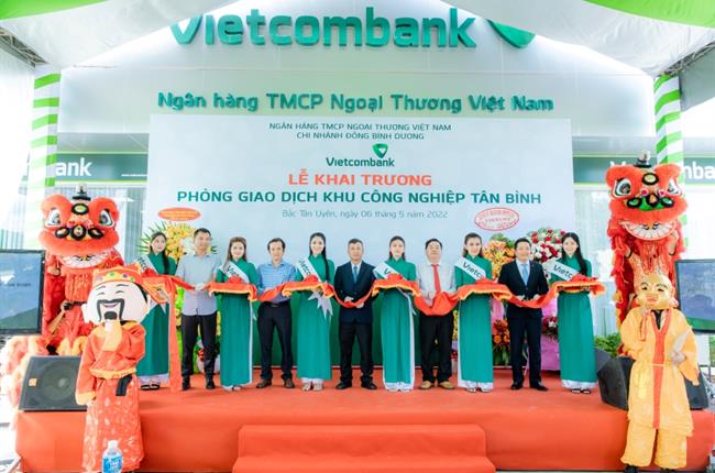 Vietcombank Đông Bình Dương khai trương Phòng giao dịch KCN Tân Bình 