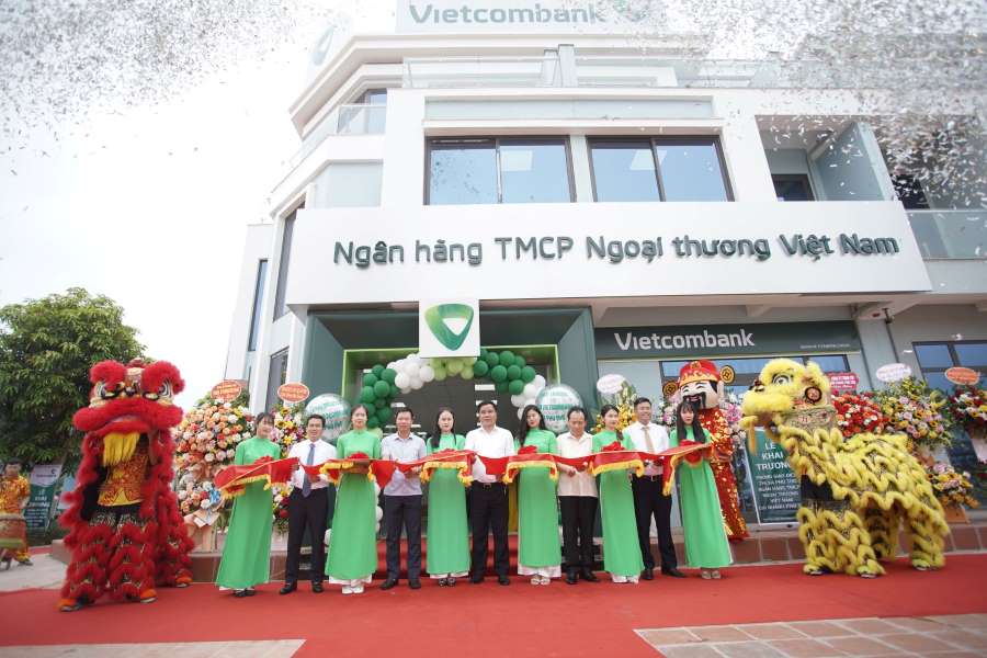 Vietcombank Phú Thọ khai trương Phòng giao dịch thị xã Phú Thọ  