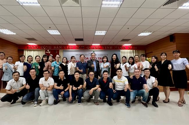 Vietcombank Kon Tum phối hợp cùng Trường Đào tạo và Phát triển nguồn nhân lực tổ chức khóa đào tạo “Kỹ năng quản lý điều hành” dành cho cấp lãnh đạo phòng