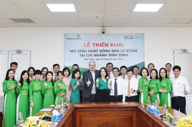 Vietcombank Bình Định triển khai mô hình hoạt động bán lẻ RTOM