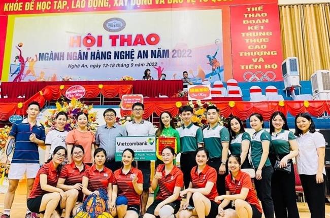 Vietcombank Vinh giành giải Nhì toàn đoàn tại Hội thao ngành Ngân hàng Nghệ An năm 2022