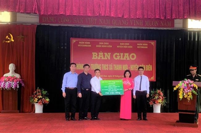 Vietcombank hỗ trợ 750 triệu đồng xây dựng 2 phòng học cho trường THCS xã Thanh Nưa, huyện Điện Biên, tỉnh Điện Biên