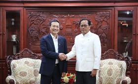 Chủ tịch HĐQT Vietcombank thăm và chào xã giao Thống đốc NHNN Lào