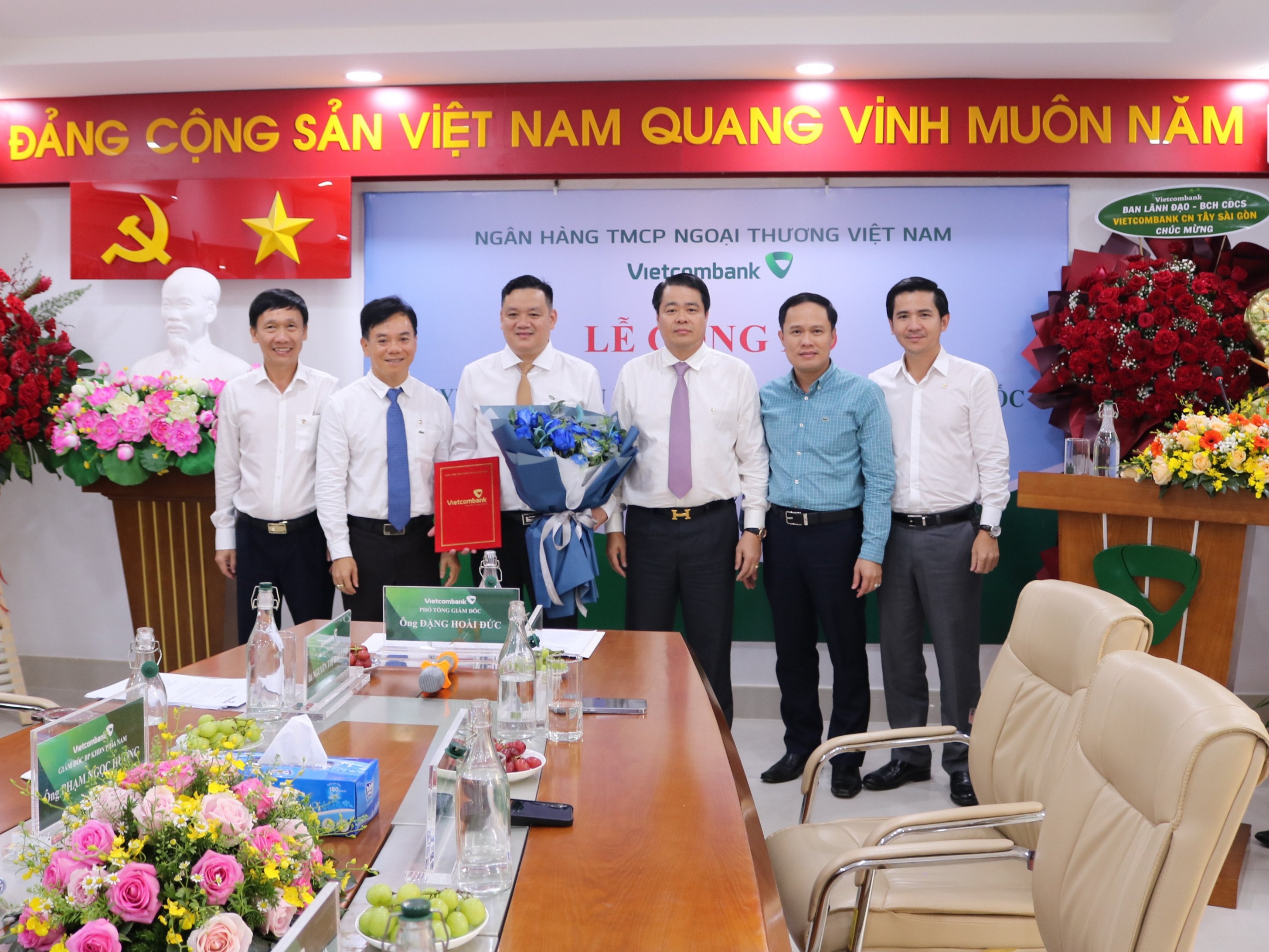 Vietcombank công bố quyết định nhân sự phó giám đốc chi nhánh Tây Sài Gòn